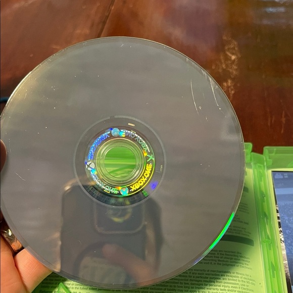 Madden NFL 17 for Xbox One - Green Case - Picture 8 of 10